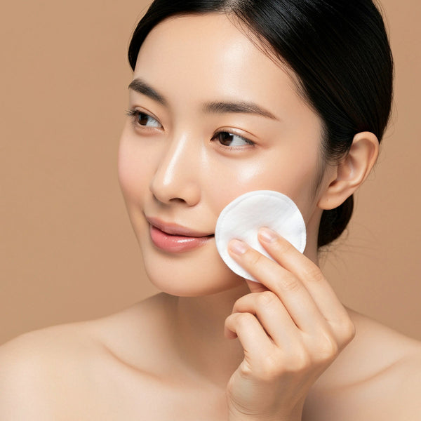 Brightening Facial Pads.