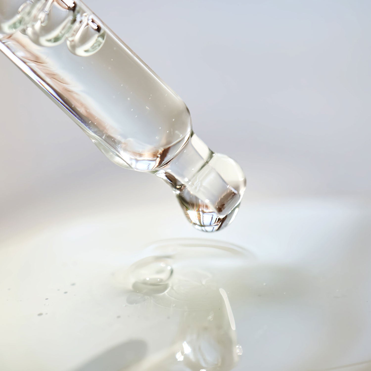 clear glass dropper bottle 